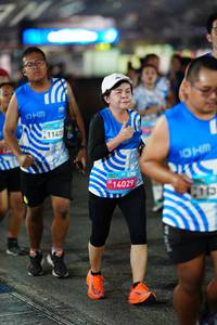 BIB: 1140, 14029
                            <button type="button" onclick="openModal(23229808)" class="btn btn-primary btn-sm float-right btn-popup" data-toggle="modal" data-target=".modal-high-quality">
                        <i class="fas fa-shopping-cart"></i> Add to Cart
                    </button>
                                            <button type="button" onclick="isThisMe(23229808, true)" class="btn btn-success btn-sm float-right btn-popup btn-isme hidden" data-toggle="tooltip" data-placement="bottom" title="นี่คือรูปของคุณใช่ไหม คลิกที่นี่เพื่อเอาเข้าอัลบั้ม">
                        <i class="fas fa-plus"></i> Add to album
                    </button>
                    <button type="button" onclick="isThisMe(23229808, false)" class="btn btn-warning btn-sm float-right btn-popup btn-isnotme hidden">
                        <i class="fas fa-ban"></i> Remove from album
                    </button>